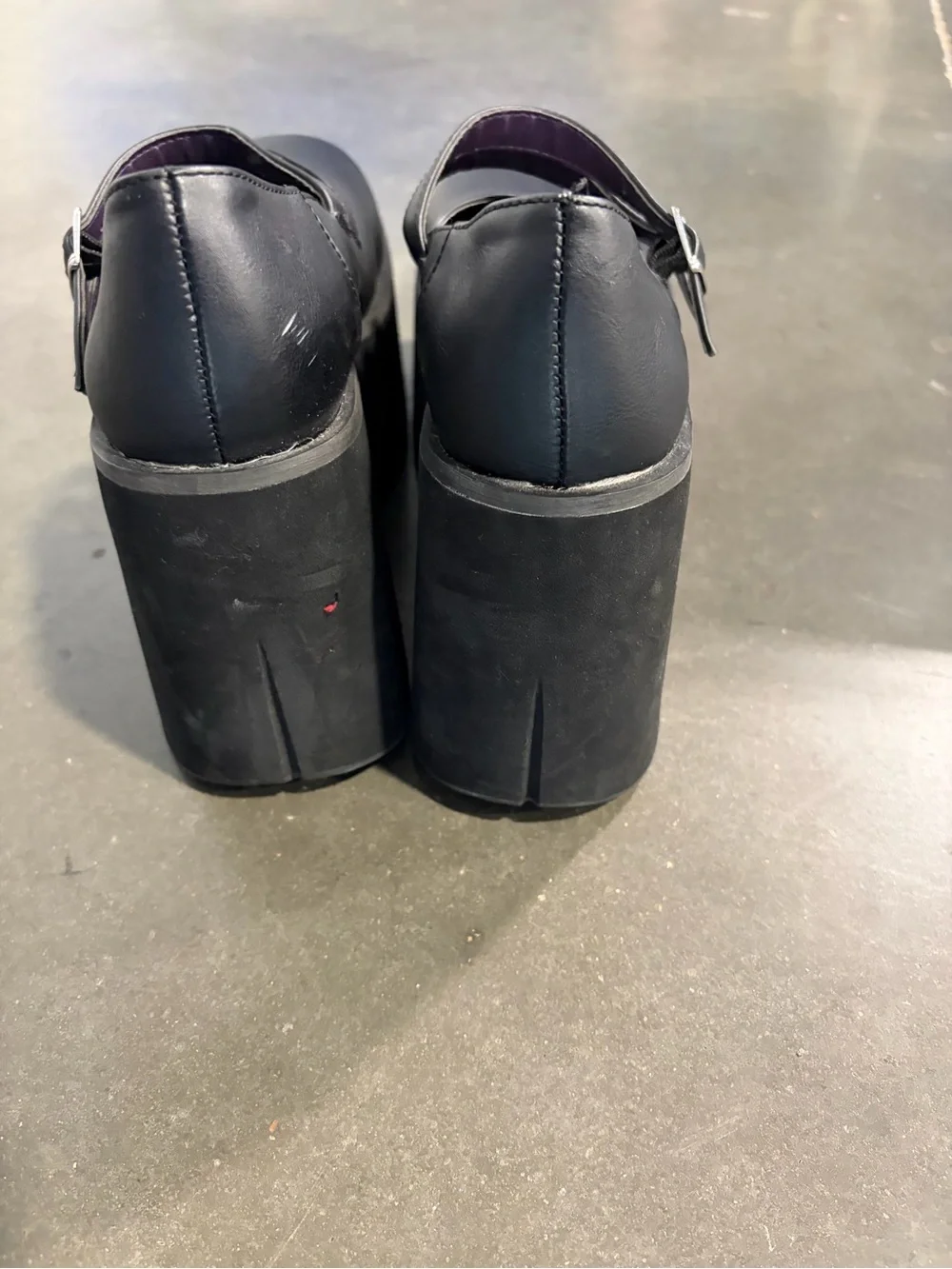 Demonia kera-08 Dollhaus platform Mary janes in black. Size 5